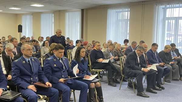 Совместный прием представителей бизнес-сообщества провели уполномоченный по защите прав потребителей и прокурор Самарской области